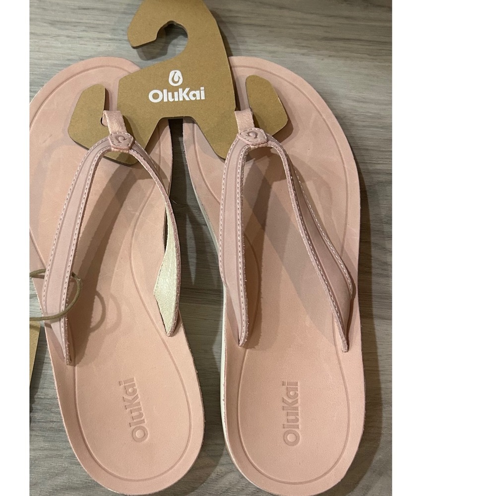 OluKai Womens South Shore Flip Flop Sandals Leather 10 Soft Pink